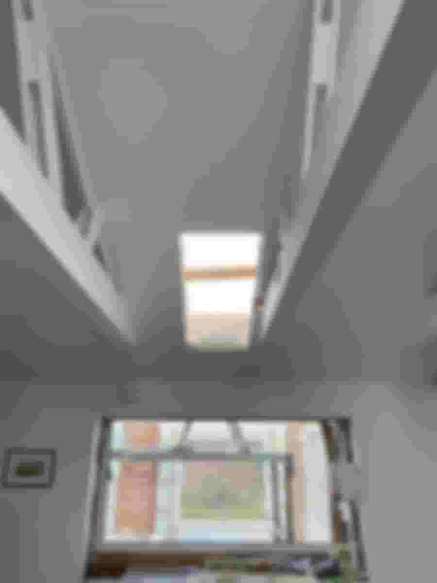 Hål i taket för fläktinstallation, takprojekt dag 8.